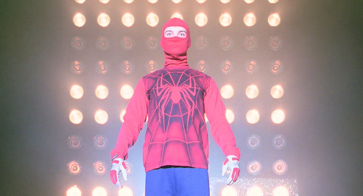 RT @Shots_SpiderMan: Spider-Man (2002). https://t.co/sKKPWnJ38Q