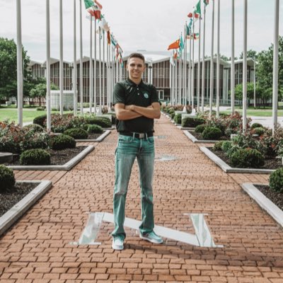 LeeLamp's tweet photo. #NewProfilePic https://t.co/SiUl4NNZxo
