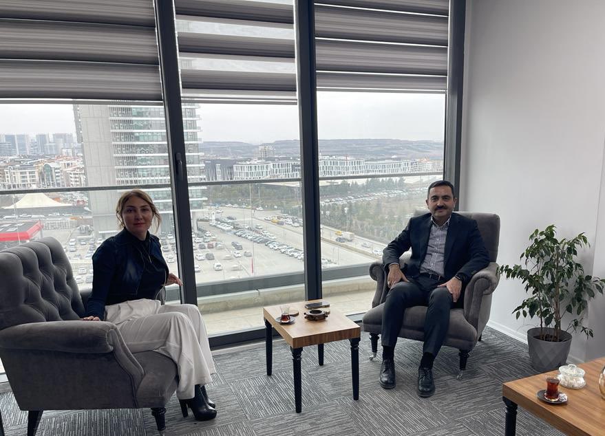 yasarbahceci's tweet photo. Kırşehirliler Vakfı Başkanı sayın Av. Sevilay Aslan’la güzel bir sohbet gerçekleştirdik. Nazik ziyareti için teşekkür ediyor çalışmalarında başarılar diliyorum https://t.co/5s2MGKXstl
