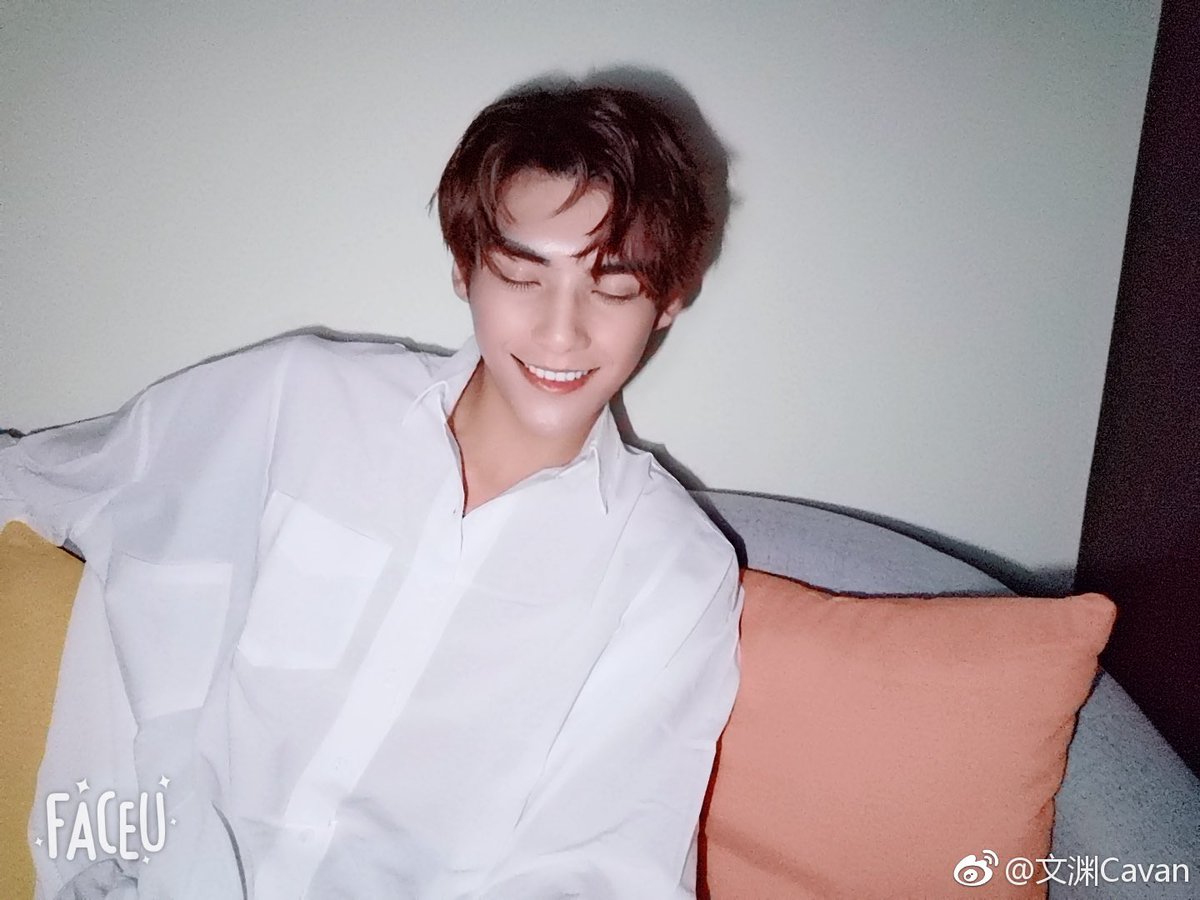 _520x_'s tweet photo. 救命……太カッコイイ了( т৹т )❤️

#文渊 #WenYuan #Cavan #CavanWen https://t.co/nrP7M1ERs7