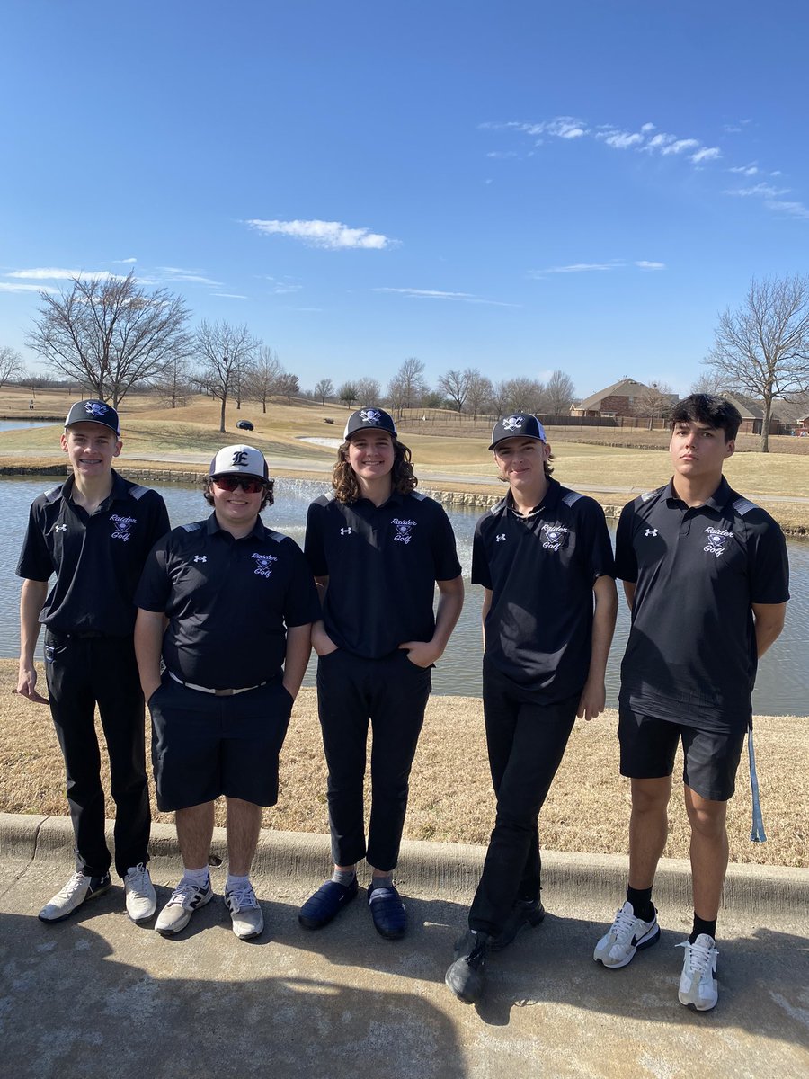 Thursday the varsity teams competed. Varsity boys placed 2nd place out of 16! 

Girls: 
-Avery Benton received 4th 

Boys: 
-Austin Bradley received 9th
- Miles Maresch received 2nd and shot a 75! 

It was a great start to the season!