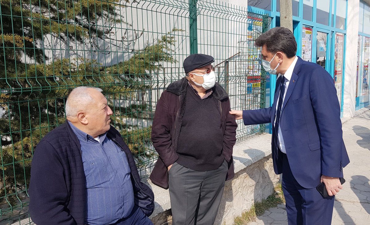 Vatanın ve memleketin bütünlüğü için geçtiğimiz yıl şehadet şerbetini içen, Gara şehidimiz Mevlüt Kahveci’nin sene-i devriyesi vesilesiyle düzenlenen mevlid-i şerif programına katıldık.     
 
Rabbim kabul eylesin.
