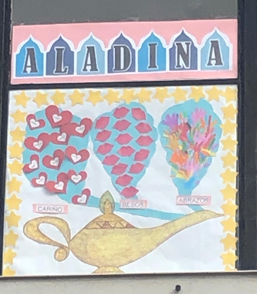 ccvirgenpenabem's tweet photo. Hoy, 15F, Día del Cáncer Infantil, dentro del proyecto de aprendizaje y servicio en colaboración con #fundacionAladina, todo el @ccvirgenpenabem @FundEducere se ha sumado a la iniciativa #pañuelochallengealadina, para enviarles todo  nuestro apoyo, ánimo y cariño.🧞‍♂️🧞‍♀️ https://t.co/6j3XWxXXKu