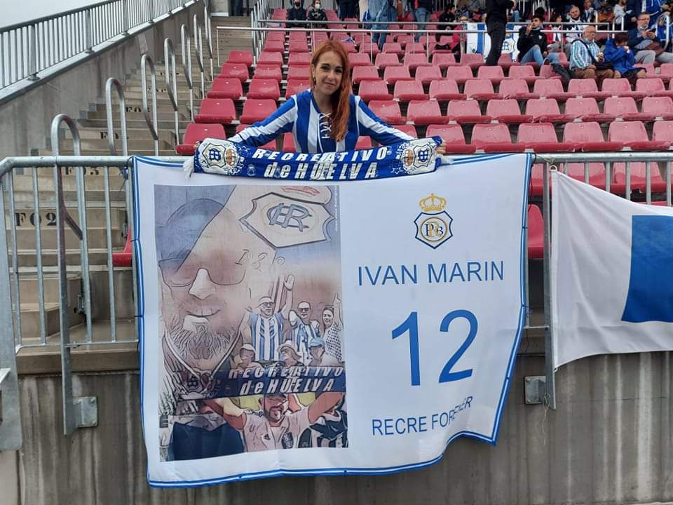 maricastilla989's tweet photo. Solo muere quien cae en el olvido...y tu nunca serás olvidado 💙 @IvanrecreH #ivanforever #recreforever #dosañossinti @recreoficial https://t.co/Pzul13CMoS