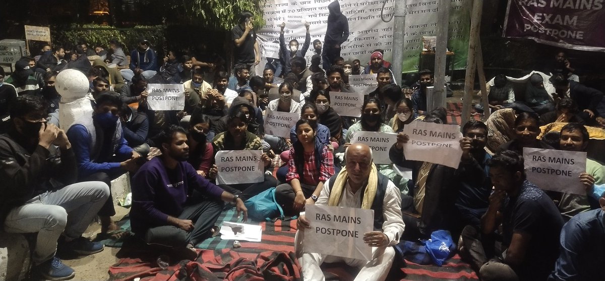 abhishekdidwana's tweet photo. Day 4th .... Protest.... Rajasthan uni.
#RASMAINSPOSTPONE @rpsc @ashokgehlot51 https://t.co/Dl8WiVx9M2