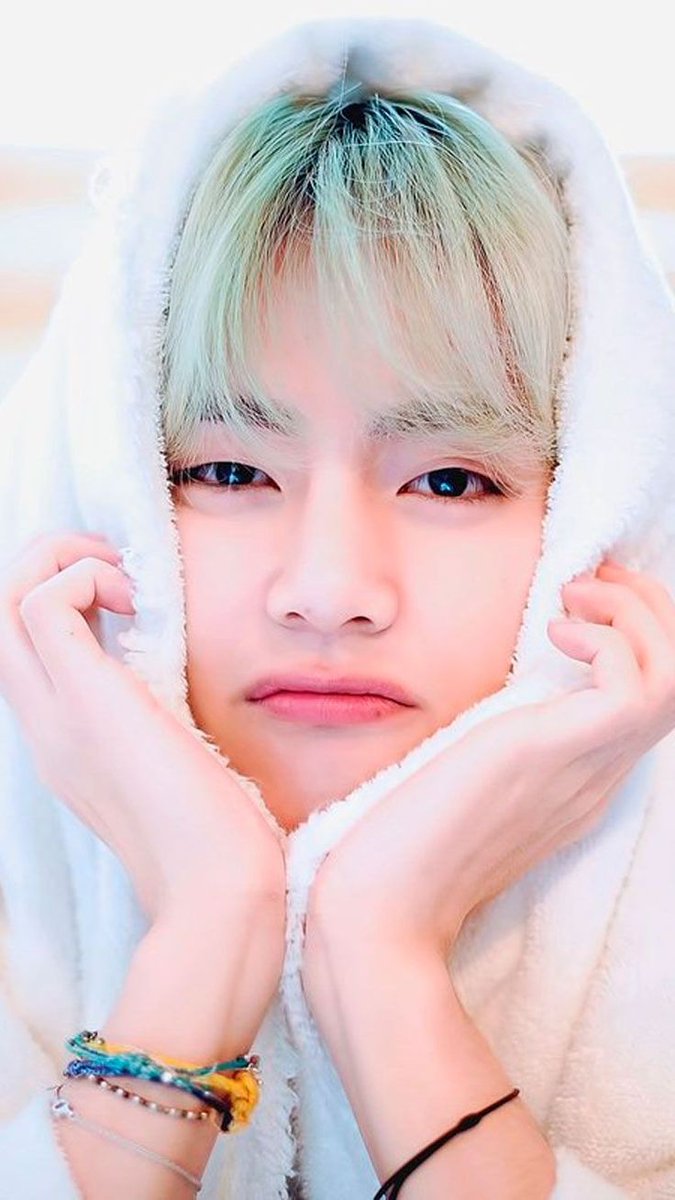 Get Well Soon Kim Taehyung!
Praying for your Speedy Recovery 🙏
#KimTaehyung
#GetWellSoonTaehyung
Taetae