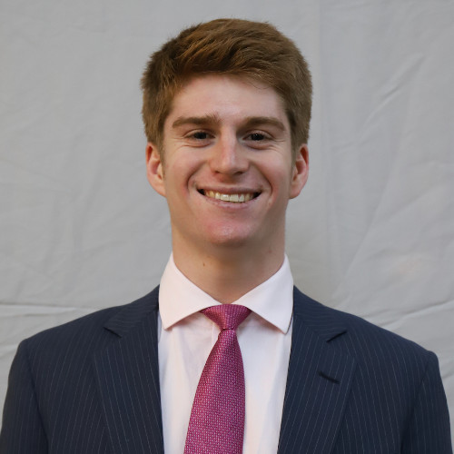 CESJDSCONNECT's tweet photo. Bryan Knapp '17 represented the alumni community at graduation. In his address, he shared that his time spent at JDS gave him a strong voice and confidence in his beliefs, which he imparted on our graduates.
Read his remarks: https://t.co/nCj6mOA0OM
#jdslionspride https://t.co/moVnZGmIcR