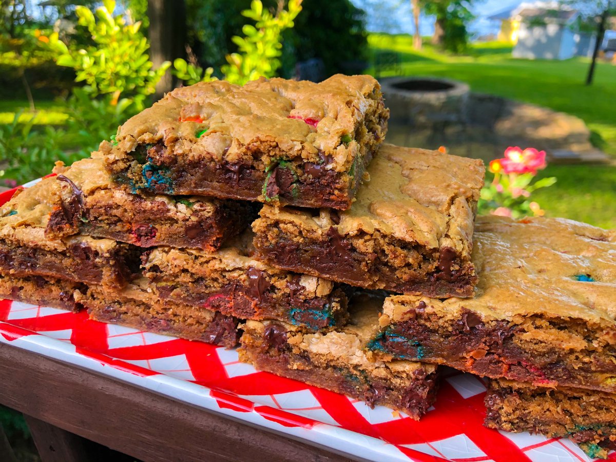 therosetable's tweet photo. My M&M Bar Cookies are easy as can be - the perfect cookie to bake on a busy weekday! Recipe: https://t.co/j5kHM3KArp
#barcookies #cookies https://t.co/k9IKLFnYTd