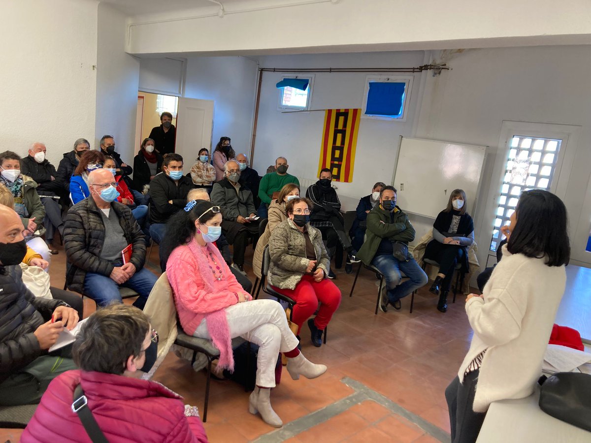 belenlopezCCOO's tweet photo. Assemblea a #Figueres explicant els canvis que suposa la Reforma Laboral i buscant estratègies i resolent dubtes per la seva aplicació. #ORGULLCCCOO  @ccoogirona @ccoocatalunya https://t.co/2Epge6O6jH