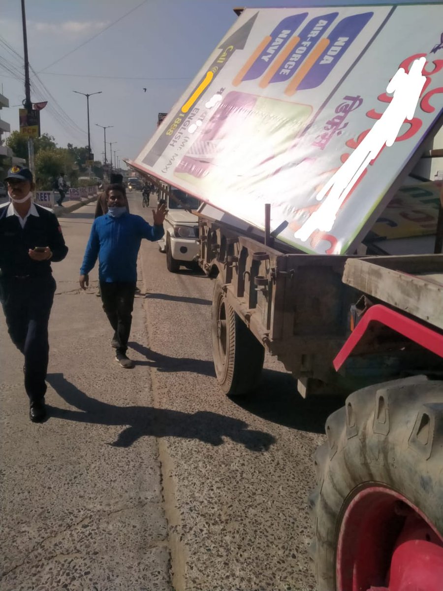 Sikar Traffic Police tweet media