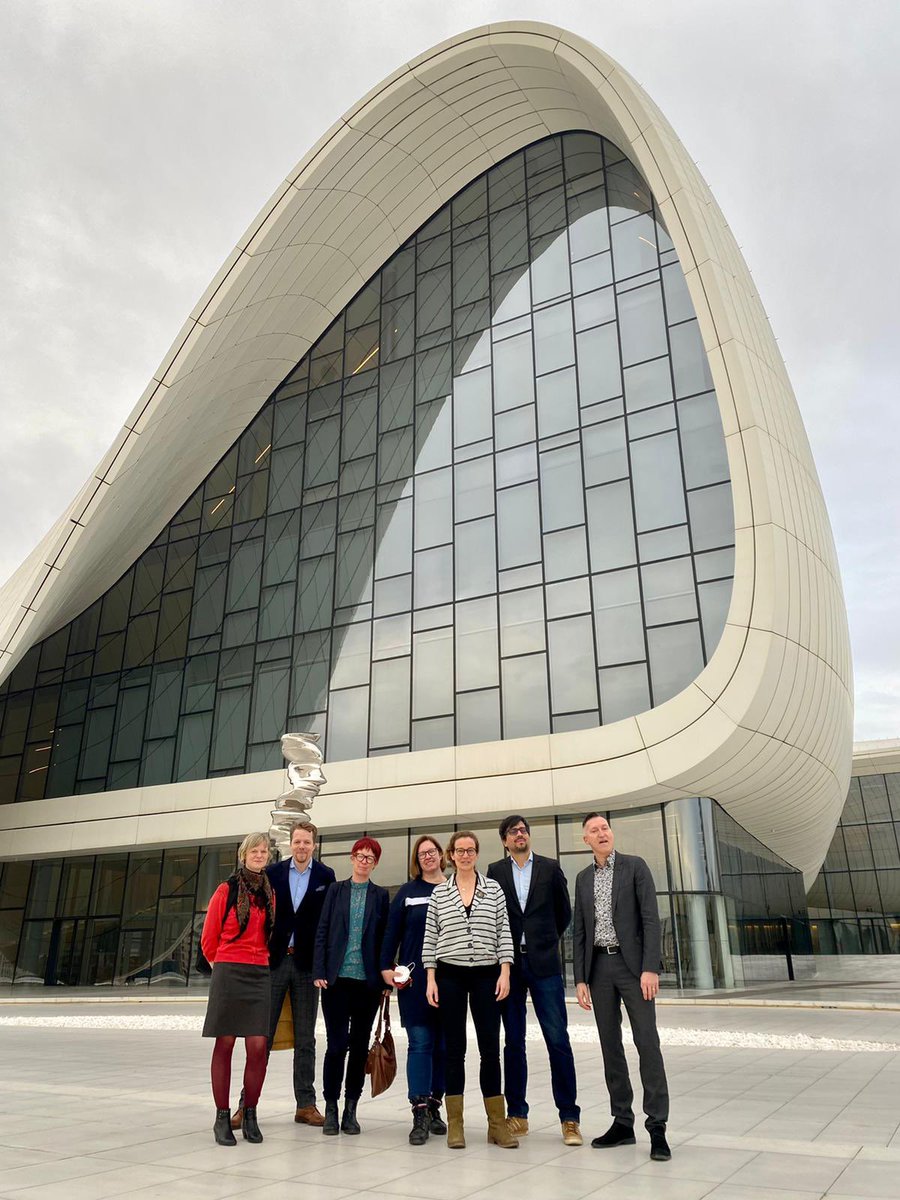 On their second day in Baku, the NEMO Executive Board members discussed the upcoming year, goals and objectives and the 2022 NEMO European Museum Conference (join us from 9-11 October in Loulé, Portugal 🥳). After the meeting, our board got a tour of the spectacular <a href="/HA_Center/">Heydar Aliyev Center</a>.