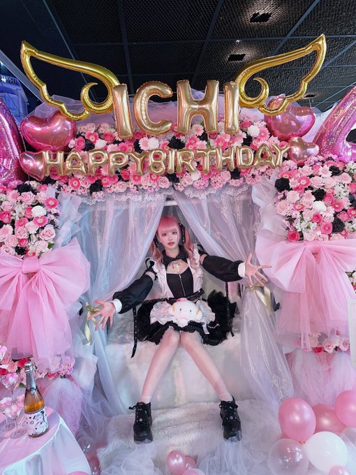 Twitterのコスプレ画像17