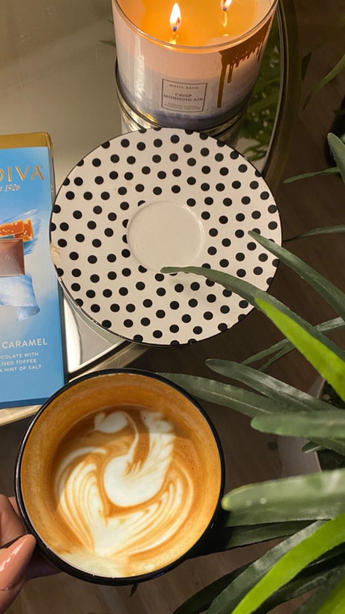 𝖢𝖮𝖥𝖥𝖤𝖤 𝖠𝖦𝖠𝖨𝖭!

𝖨’𝖬 𝖱𝖤𝖠𝖣𝖸 𝖥𝖮𝖱 𝖫𝖤𝖦𝖲 𝖣𝖠𝖸 🏋🏻‍♀️