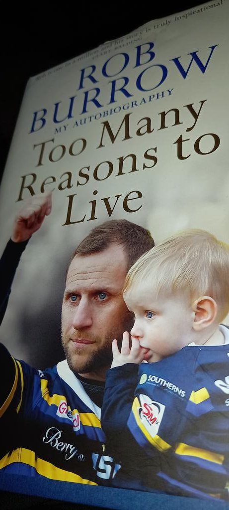 dylone9's tweet photo. I'm suffering with mnd myself. I've pulled out of the commonwealth games para bowls, because I'm getting weaker. Rob a great rugby league player and his mates, Rob I've too many reasons to live reading your book. Your a inspiration mate . Good luck in the future. https://t.co/tjDw5bSoIq