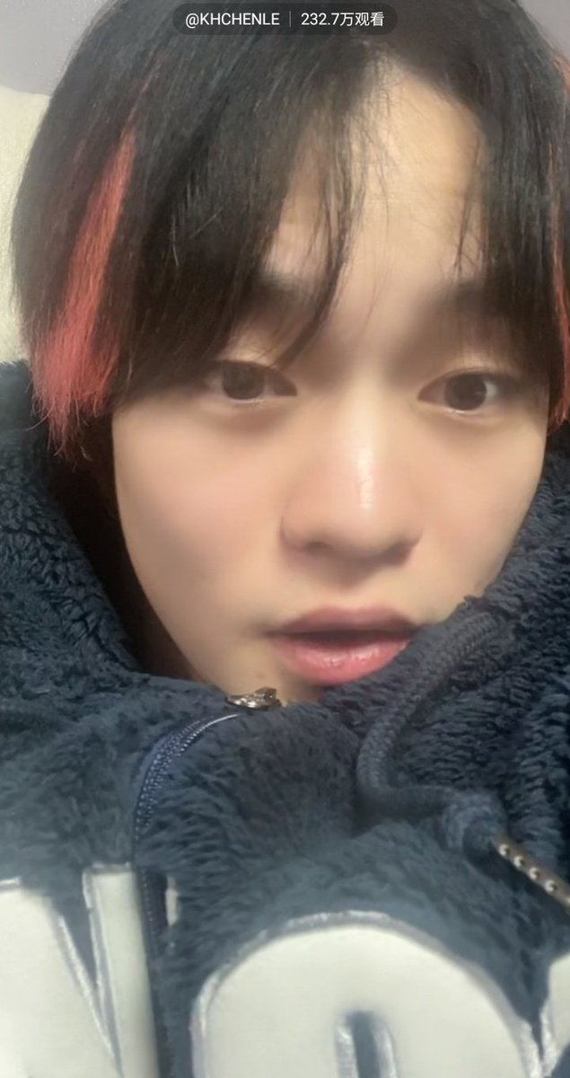 ً (@lookszcl) on Twitter photo 