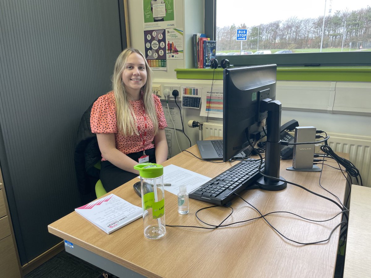 lakescollege's tweet photo. We have a new member of the Marketing team this week!💻

Luci has joined us as part of the Dream Placement programme, she has a keen interest in Marketing so we have got her involved in a number of exciting projects in the Marketing department.

#DreamPlacement https://t.co/3D8OfdN9au