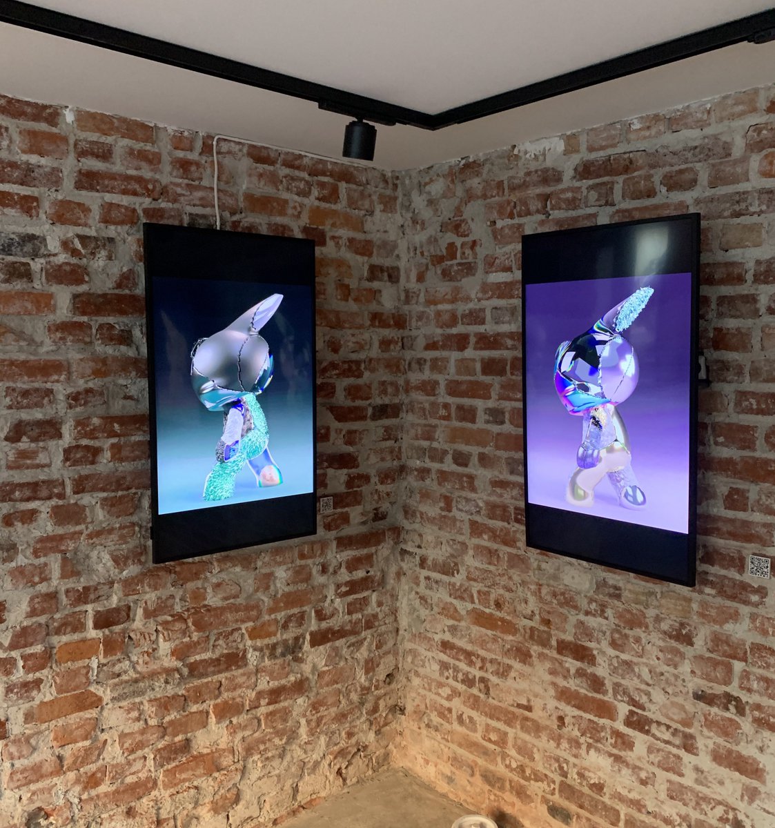 <a href="/DaemonLabs/">DAEMON</a> is a new upcoming project, that deserves more attention! Sneak-peaks are now on all the walls at Scandinavian first ever NFT gallery; <a href="/versegalleryNFT/">Verse</a> 👀 

The discord is closed, but i will give out a couple WLs, follow <a href="/DaemonLabs/">DAEMON</a> and engage with this tweet!

#NFT