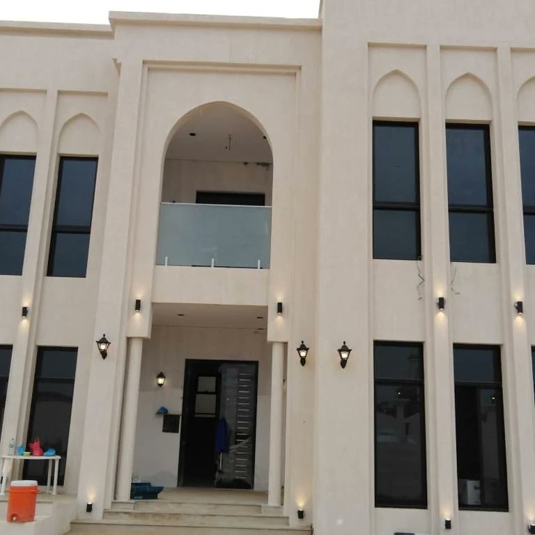 Alsarh_4000's tweet photo. We construct and decor your land into a beautiful home 🏡 😍 
#construction
#decor 
#designdreamhome 
#uae https://t.co/ReVGDToFhQ