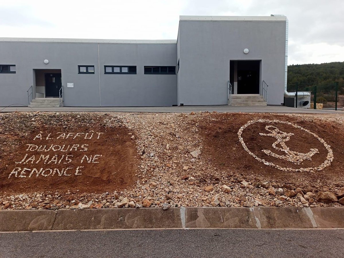 CDC3RAMa's tweet image. C’est parti ! Premiers coups de canon du Groupement Artillerie du #3RAMa ! S’entraîner encore et toujours pour #ÊtrePrêts ! #PrépaOps