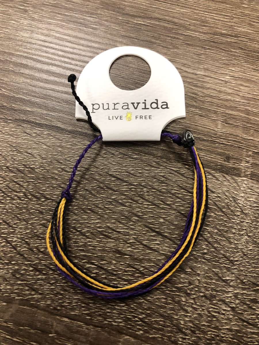 Olivet_PE's tweet photo. We are all "ONE TEAM!" Puravida bracelets (in ONU colors) are for sale for $5.

“For we are God’s handiwork, created in Christ Jesus to do good works, which God prepared in advance for us to do” (Ephesians 2:10 NIV). https://t.co/FVCE1OebIo