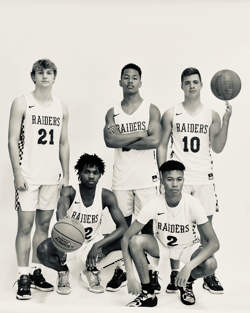 shsraiderhoops's tweet image. These 5! Senior Night!! 
Come out and support our Raiders and our seniors as they play their last game on their home floor tonight!
5pm 9th
6pm JV
7pm Senior Night
7:30pm Varsity 
All games at SHS @Sunnyvale_HS @SunnyvaleISD @SVRaiderBooster @hoopinsider