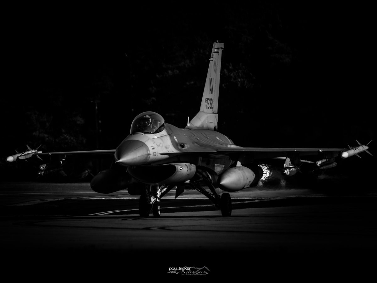 Paul Tricker Design & Photography tweet media