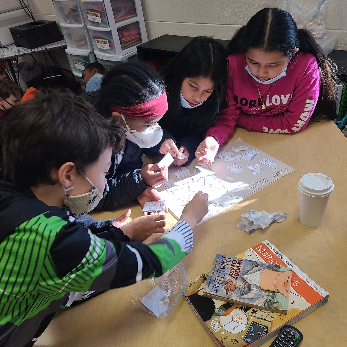 hgpounders's tweet photo. Trying an activity from the #geometrystudentexperience today! Students sorted by attributes of shapes and described attributes to defend their answers. Lots of student discussion and discovery learning here! They loved it❤❤❤
@amstiuna @MakenzieHolley https://t.co/HmSKZ2Dffd