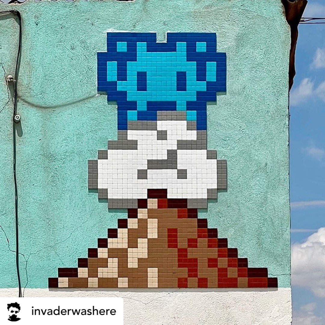 myartbroker's tweet photo. Invader’s incredible new work in Potosi, Bolivia as seen on his Instagram last week. 

#Repost @invaderwashere POTI_31
👾
☁️
⛰
#potosi #bolivia #emojinvader #mission4000 #invaderartist #contemporaryart #emoji #art #artist #contemporaryartist #contemporaryart #frenchartist https://t.co/6AFyBYTjtM