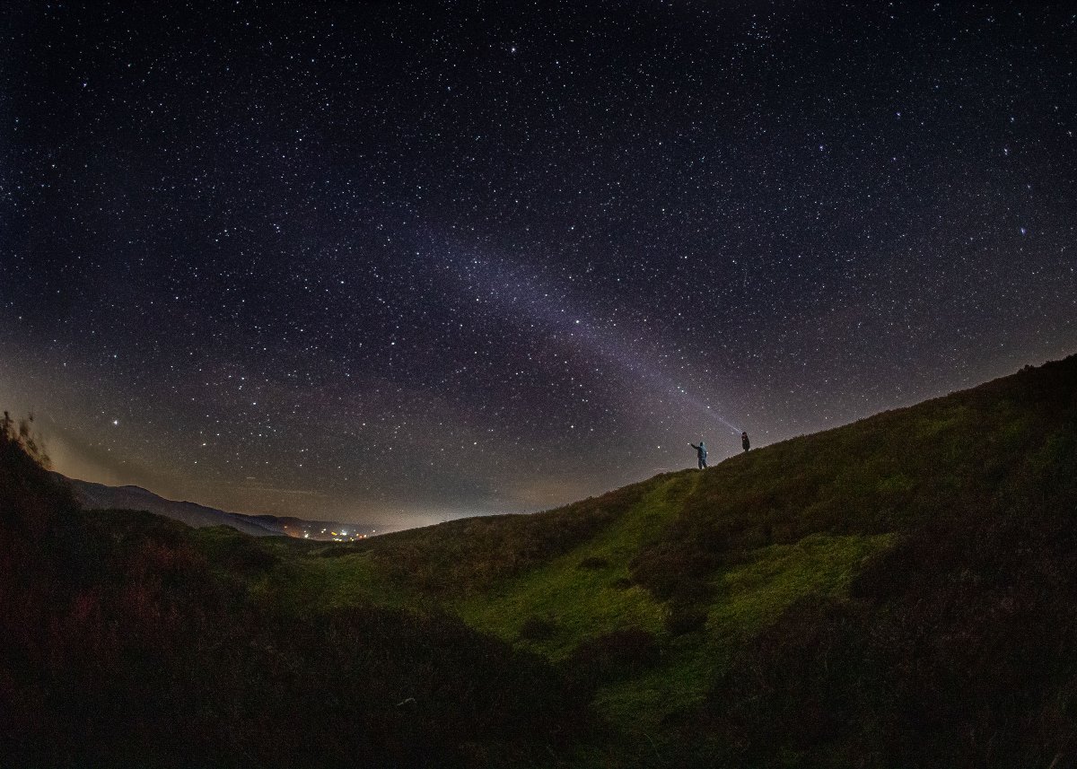 As part of the very first Welsh Dark Sky Week 2022 (19th – 27th February), the Clwydian Range and Dee Valley #AONB will be hosting a week full of dark sky activities and events to celebrate our protected dark skies. https://t.co/BBpfLR4zBl https://t.co/8Q4KVa82jT
