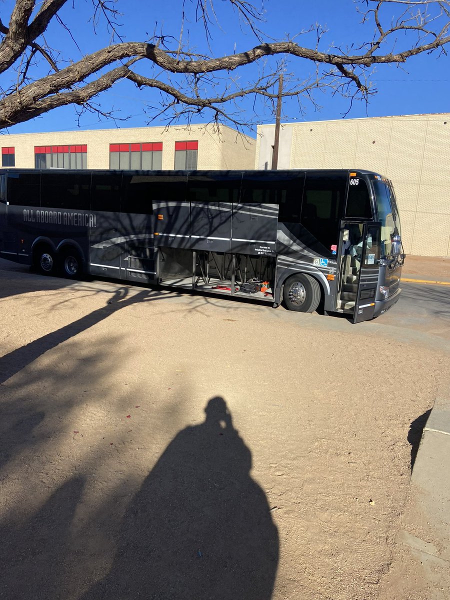 Loaded up and headed to El Paso!! Ready for a Bi-District matchup against Franklin!! Letsssssss Gooooooo!!!