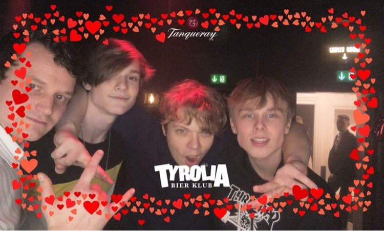 With the team meet up <a href="/JLysbjerg/">jonas lysbjerg</a> <a href="/YungHongKong/">Carl Larsen</a> <a href="/DASK_GG/">DASK Gaming</a>
