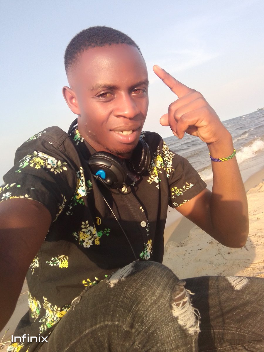 RespiciusEnock's tweet photo. Tumia akiri yako vizuri kutatua #changamoto zako za #kimapenzi na sio kumushilikisha #mwingine🙏🙏 https://t.co/7HWx3JoHdg