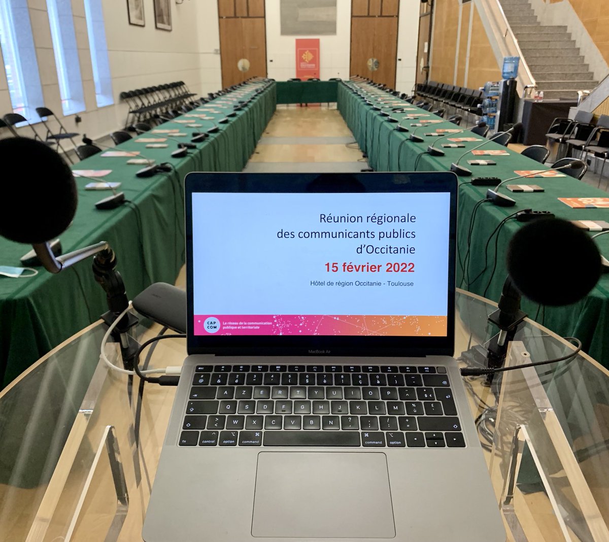 YvesCharmont's tweet image. Tout est prêt pour accueillir les communicants publics d’Occitanie à l’Hôtel de Région de Toulouse pour la deuxième réunion régionale 2022. Merci pour ce lieu d’accueil 😃 RdV à 17 h 30 #capcom22 #compublique #Occitanie #Toulouse  #TlseMetropole