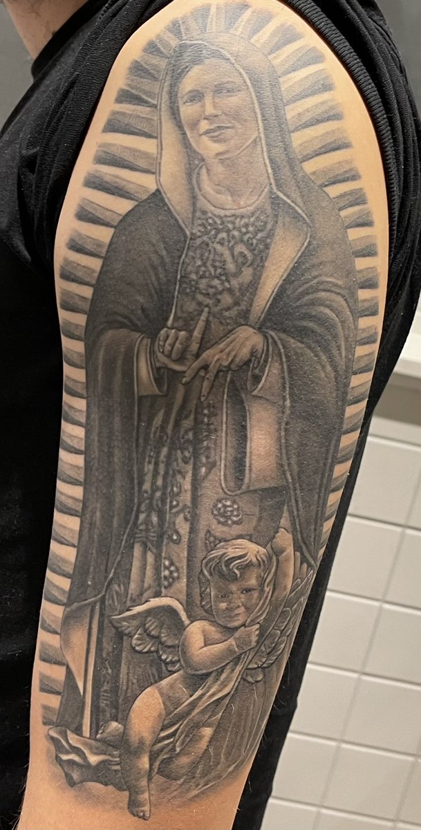 tillbringaren's tweet photo. I wasn’t raised religiously so I’ve always admired the religious art from afar. But as you can see from my own artwork I’m very comfortable with blasphemy 😁 That’s why I’m so stoked about @CrystopunksNft 
A true metaverse representation of my values 🤣 https://t.co/sfKJg4thu6