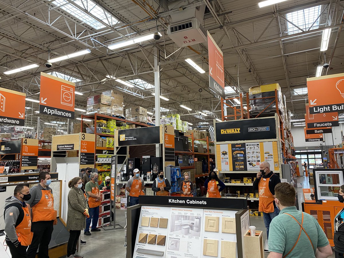 Morning meeting PK on Cabinet Makeovers. Thanks to Mark with HDI and <a href="/mbfshs2004/">Matt Foster</a> for setting it up. #KnowledgeIsPower #specialtysales <a href="/luisjoelm/">Luis Mendez</a> <a href="/HDCurrie0264/">Christopher currie</a> <a href="/BernardThd0262/">Bernard Brenner</a> <a href="/THDAaron/">Aaron Boyar</a> <a href="/Dmctarsney/">Don McTarsney</a>