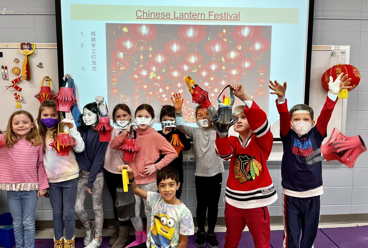 JwanLF67's tweet photo. Happy Chinese Lantern Festival! 元宵节快乐！Had a lot of fun lanterns and Chinese dragon crafts. #cherokeeinspires #findingjoy67 @CLASS_K12 https://t.co/ASFnNeeGyC