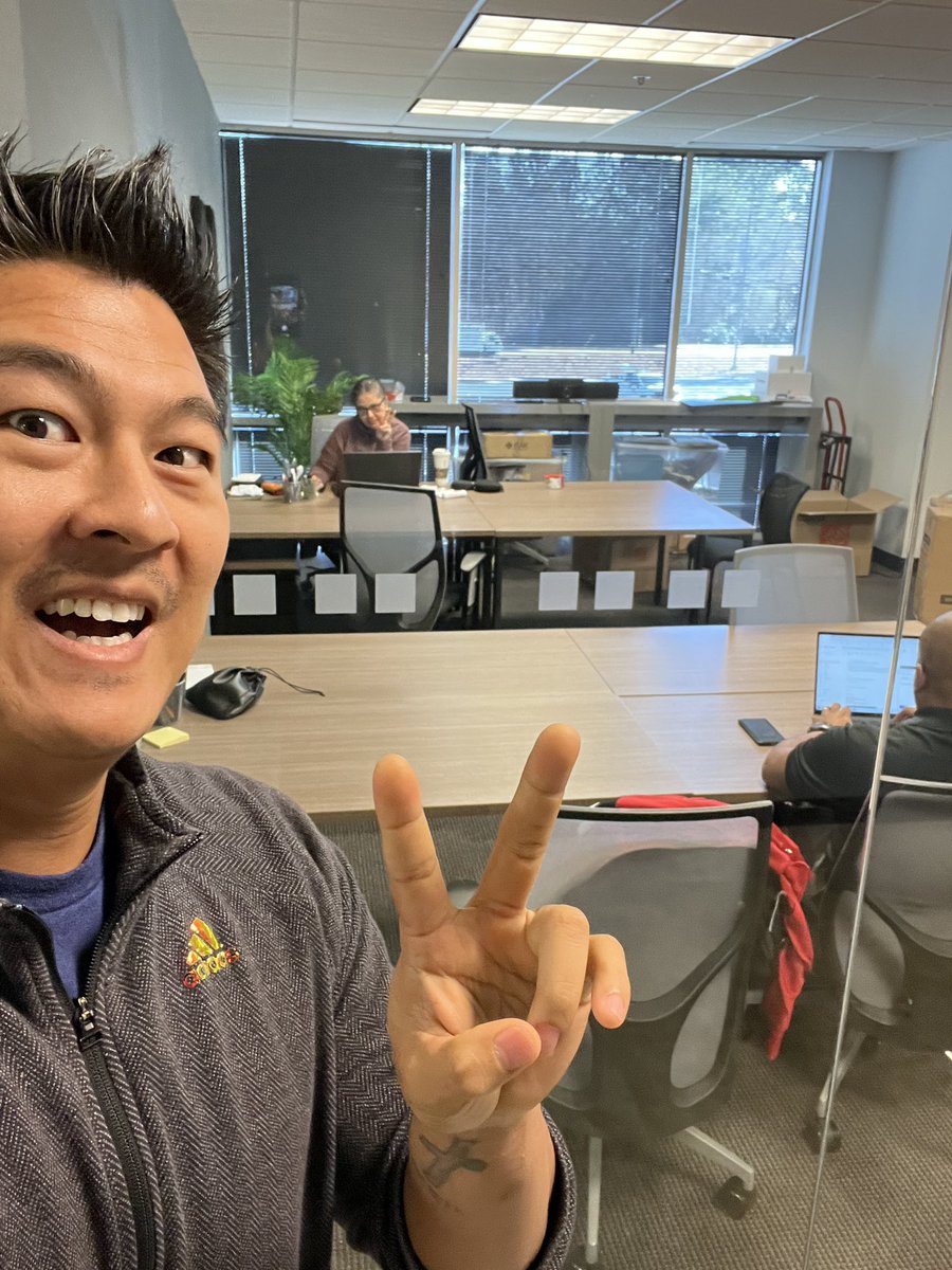 AgilePeter's tweet photo. The joys of having a podcast studio down the hall from #TeamEmrit workspace.
Taco Tuesdays baby! #hustle #startup #life https://t.co/4sbwTdHAUL