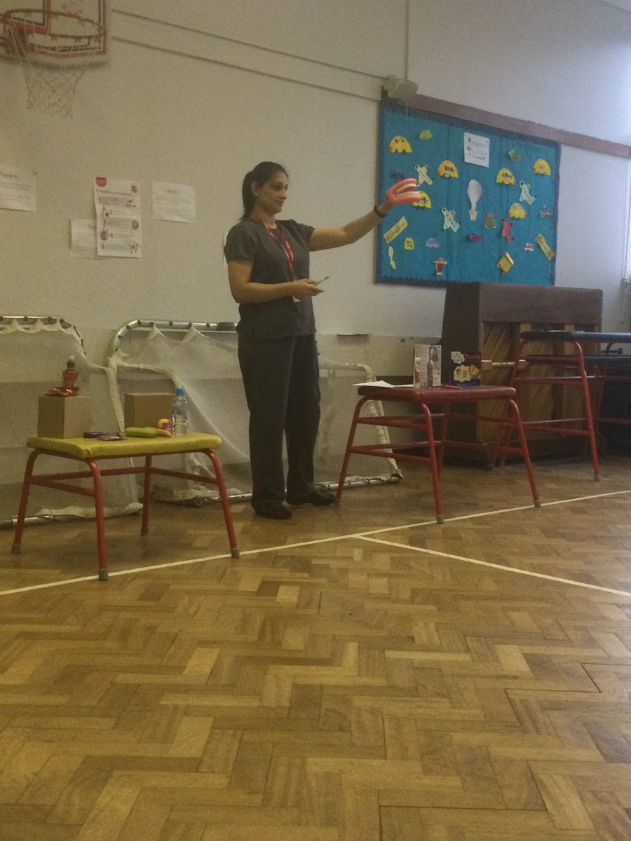 gfprimarycov's tweet photo. Our Reception children really enjoyed listening to our visitor today. We learnt all about how to keep our teeth healthy and how to brush properly. The children were thrilled with their goody bags! Thank you Mrs B and @Face_Dental 🦷🦷😁🪥🪥 #GFReception #GFScience https://t.co/pm1EEiIvw1