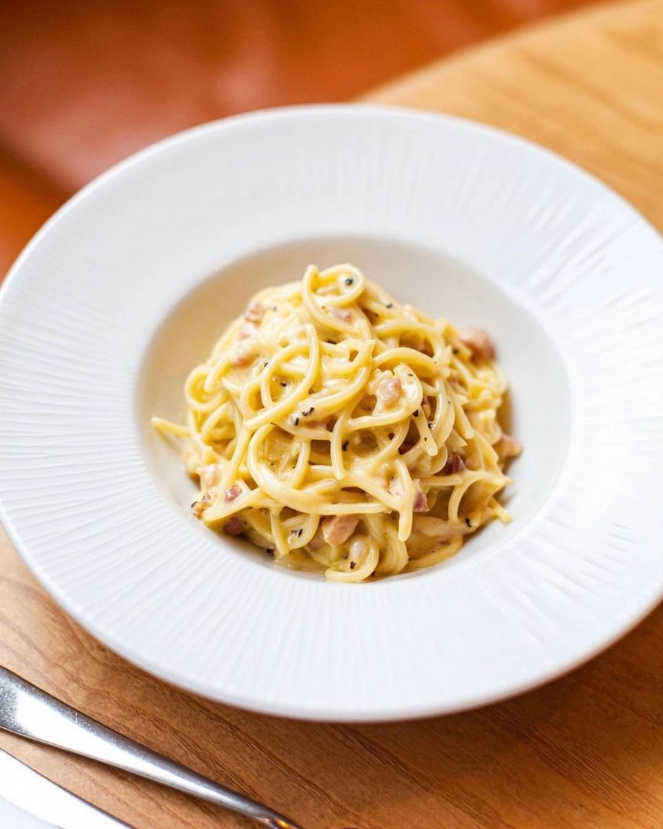 GiovannisMcr's tweet photo. If you didn't give your heart away to anyone last week, give it to Italian food this week instead 🧡  Book online: https://t.co/eA5vL8NIQa 🔗

Ask your server for our vegetarian, vegan and gluten free options ✨

#DonGiovanniMcr #EatingItalian #McrRestaurants #FindDining https://t.co/srNL1tA7j7