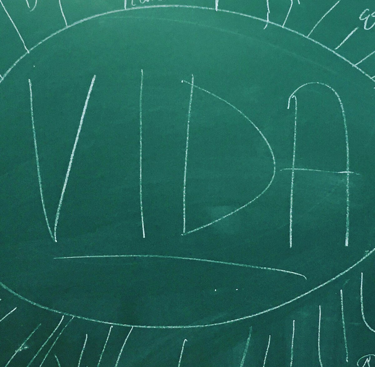 LutoEnColores's tweet image. Hoy hemos compartido la charla-encuentro #ConéctateALaVida en un instituto de Madrid con un grupo de #adolescentes de 4º ESO y, una vez más, ha sido maravilloso escucharles y ver lo sanador que es abrir estas ventanas para poder hablar, nombrar, visibilizar…