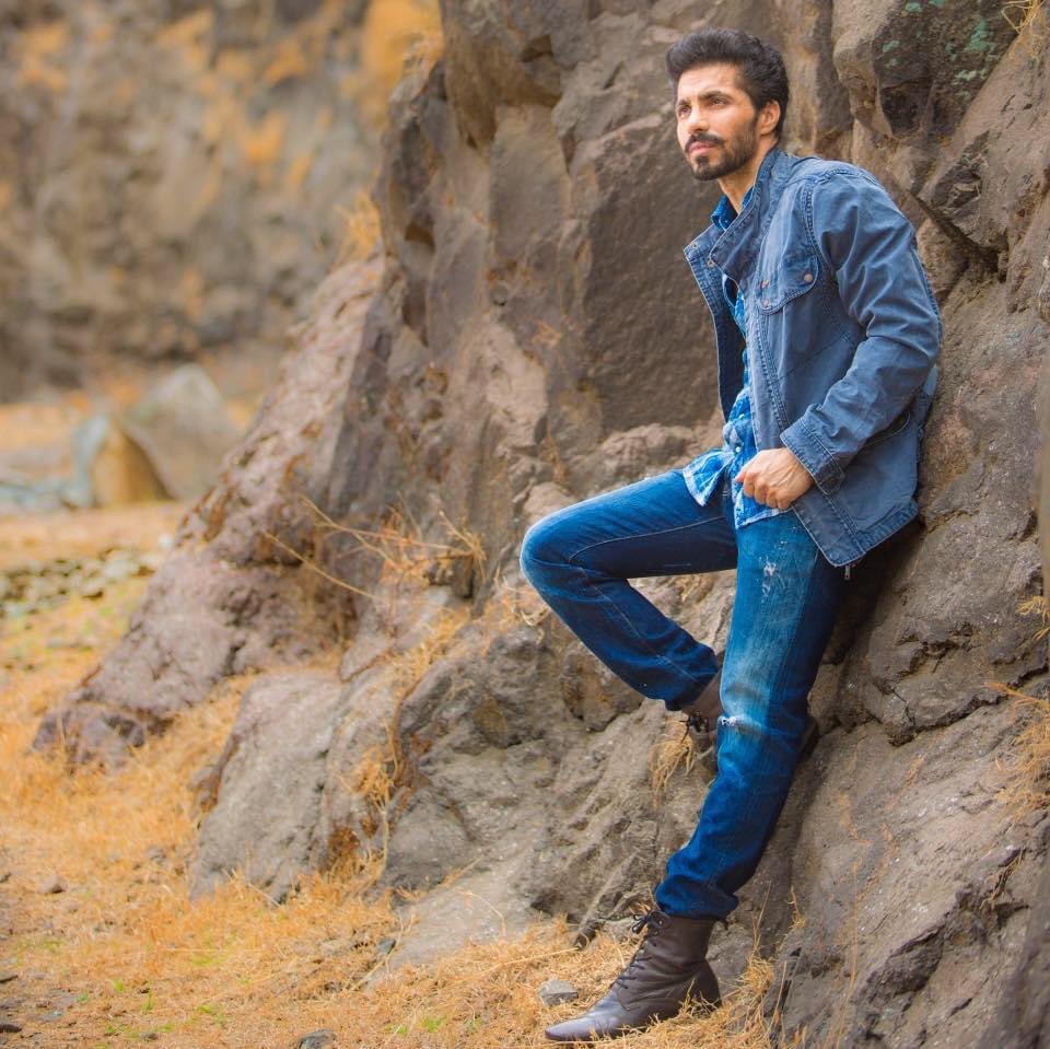 PunYaab's tweet photo. Punjabi actor Deep Sidhu died in a road accident. https://t.co/Mpaas4dDnw