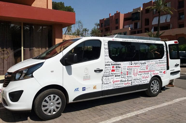 Mahdi_Bouz's tweet photo. La web Radio @kechradioorg  portée par 
L’Association INITIATIVES CITOYENNES depuis 2015, couvre la région Marrakech-Safi. Beaucoup d'emissions de proximité, grâce notamment à son studio mobile  https://t.co/2Q2UPYXoMp https://t.co/sVI8kTZ6Ra