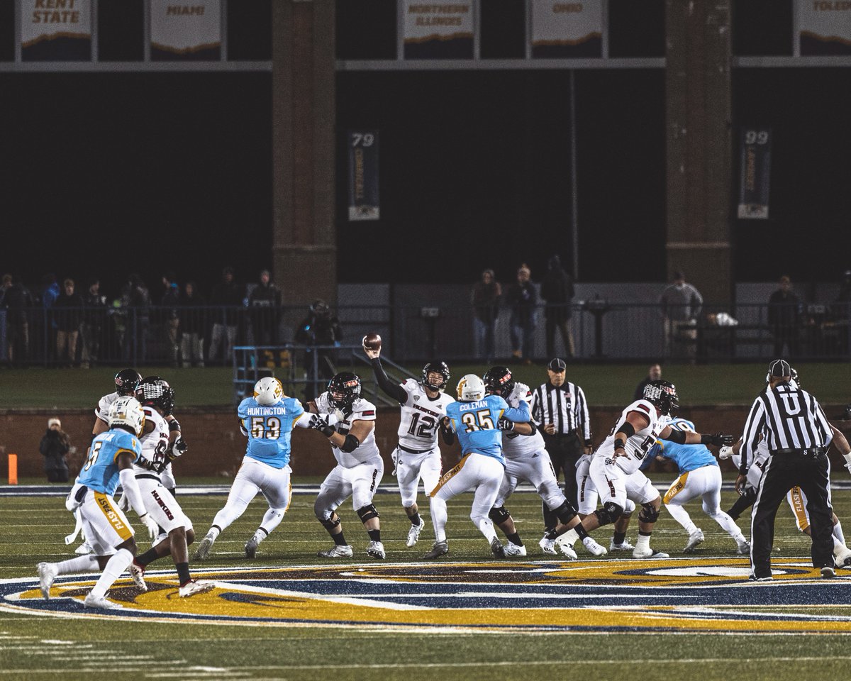 CoachAgpalsa's tweet photo. In 2021, NIU ranked 2nd in the nation in sacks allowed. The secret: @CoachEidsness QB's #PRIDE getting the ball out on time and @tonysorrentino1 ... well #WeAlwaysOpen. https://t.co/NNBdAMV5Ej