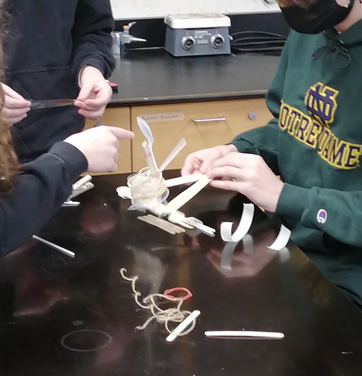 AndrewWallman's tweet photo. Go to first week activities: marshmallow tower, playdough making, vertical surface problems, Pepsi-Coke taste challenge, catapults and skittles investigation. That was fun! @GEDSB @MPSSBlueDevil https://t.co/zLo8KIJGPC