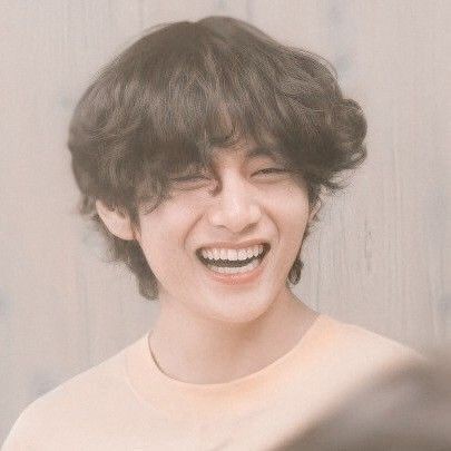 MoonchildMahi's tweet photo. Love you tae tae💜🫂
#GetwellSoonTaehung 
@BTS_twt https://t.co/BFiOdXsfba