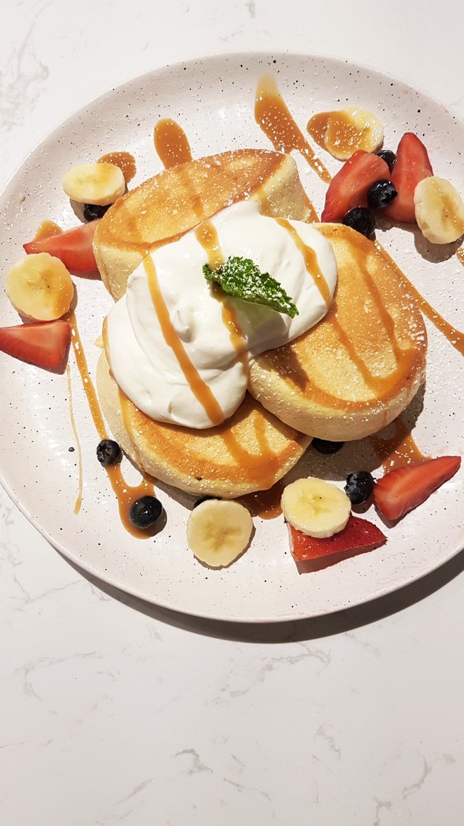 Meeowsam's tweet photo. Let's not forget the foods that made me happy too 🥰🥰🥰 https://t.co/BAmoI21yWg