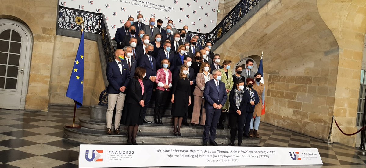 HungaryintheEU's tweet image. Today&apos;s informal #EPSCO at #Bordeaux 🇫🇷 is about challenges &amp;amp; solutions to the green and #digitaltransitions. Dep. St.Sec Viktória Zöld-Nagy presented Hungary’s answers, incl. the overhauled 🇭🇺system of #vocationaltraining that gives workers better skills to adapt for the future.