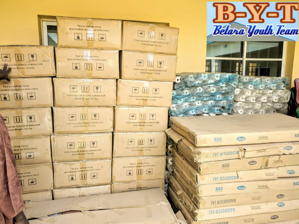 SirDonyee's tweet photo. This is Biu  police children school.
If not Betara Then who?
Thank you RT HON MUKTARI BETARA ALIYU we really appreciate your gesture. https://t.co/EZsrOjTyeX