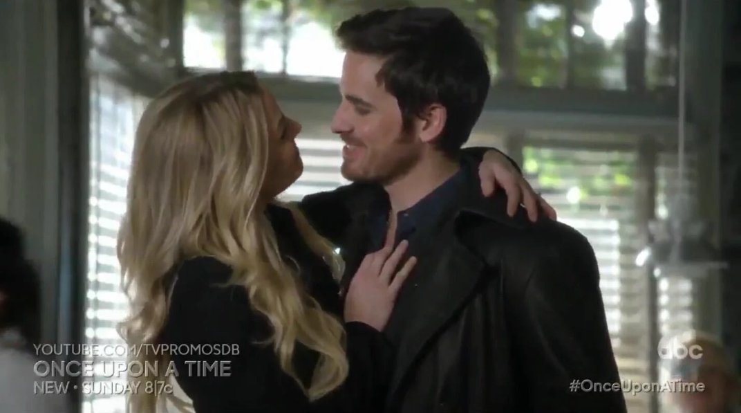 kelkatie11's tweet photo. @OnceABC Hook and Emma!! 😍❤️ #CaptainSwan https://t.co/UvxMtk6sSj