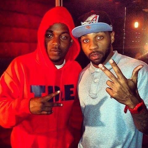 Grustler_MT's tweet photo. #KendrickLamar #FavorForeverKlothing #SuperBowl  #HalfTimeShow https://t.co/alpKFsnqHG